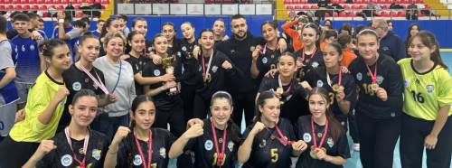 Yıldızlar Hentbolda Porsuk’ta Ter Döktü