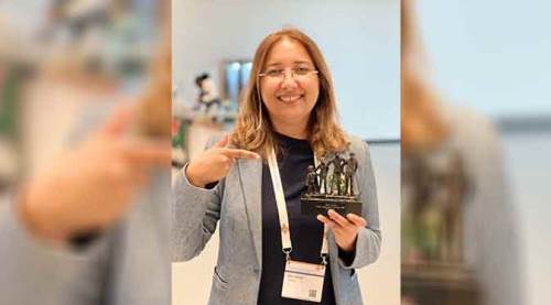 Yılın Hasta Savunucusu Ödülü KİFDER Başkanı İlknur Görgün’e...