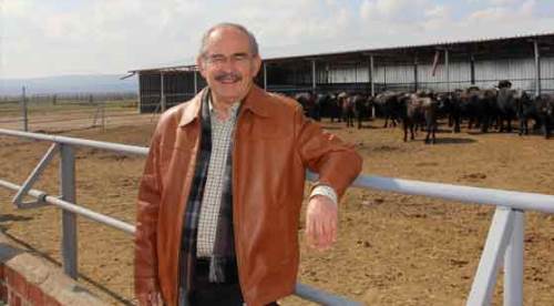 Yılmaz Büyükerşen: Düzelmenin tek yolu...