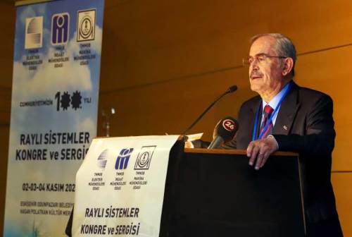 Yılmaz Büyükerşen: Kolları sıvadık, Eskişehir'e kazandırdık