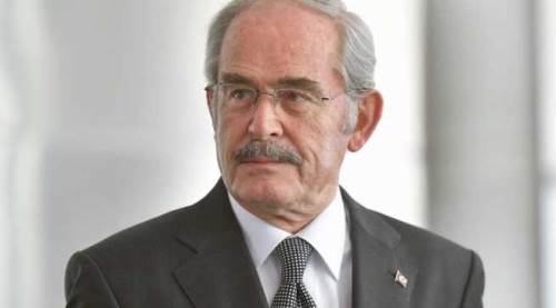 Yılmaz Büyükerşen ameliyat oldu: İşte sağlık durumu