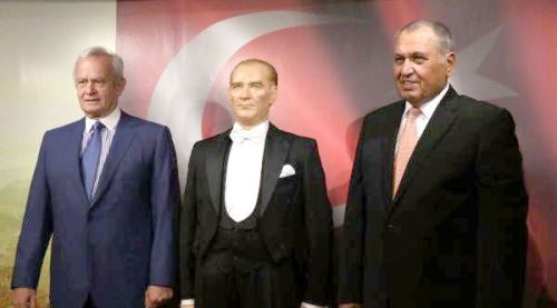 Yılmaz Büyükerşen Balmumu Heykeller Müzesi İstanbul'da Açıldı