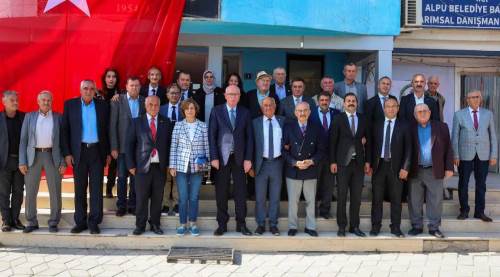 Yılmaz Büyükerşen belediye başkanlarıyla buluştu