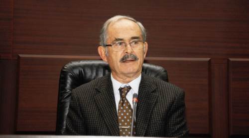 Yılmaz Büyükerşen'e büyük saygısızlık!