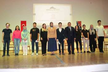 Yks’De İlk Bin Sıralamasına Giren Öğrenciler Tecrübelerini Paylaştı
