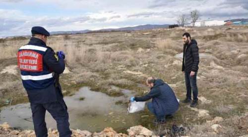 Yol kenarında patlayıcı bulundu!