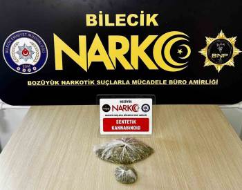 Yolcu Üzerinde Uyuşturucu Madde Ele Geçirildi
