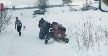 Yolda Kalan Vatandaşların Yardımına Belediye Koştu
