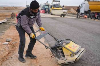 Yoncalı’Da Beton Asfalt Çalışmaları
