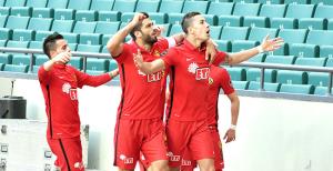 Yönetimi bırak takımını destekle