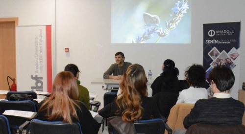 Yönetmen Emre Kavuk Anadolu Üniversitesi'nde öğrencilerle buluştu