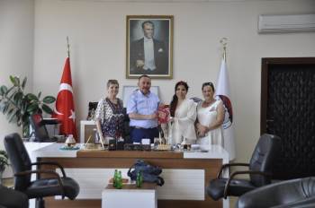 Yörük Türkmen Derneği’Nden Başkan Sever’E Ziyaret
