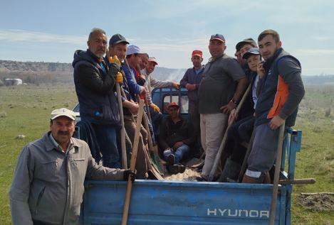 Yörükkırka Mahallesi’nde sulama kanalları temizlendi
