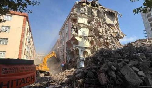 Yüksek binalar böyle yıkılacak: Bakanlık yeni kurallar getirdi!