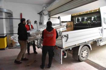 Yüzlerce Aileye Medikal Ürün Ve Hasta Yatağı Desteğinde Bulunuldu
