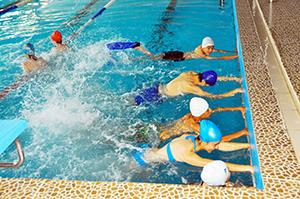 Yüzmeyi öğreniyorlar