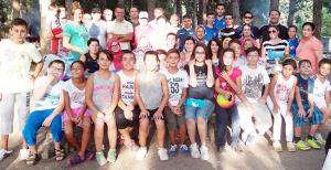 Yüzücüler Piknikte