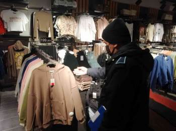 Zabıta Ekiplerinden Fahiş Fiyat Ve Etiket Denetimi
