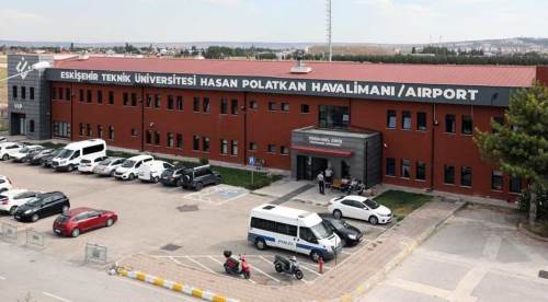 Zafer Havalimanı’nda hedef yine şaştı, Eskişehir fark attı