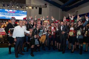 Zafer Kupası’Nda Biricilik İzmir Egezade Kültür Ve Sanat Gençlik Spor Kulübü’Nün
