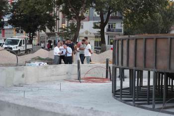 Zafer Meydanı Şekillenmeye Başladı
