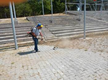 Zafertepeçalköy’De Tören Hazırlıkları
