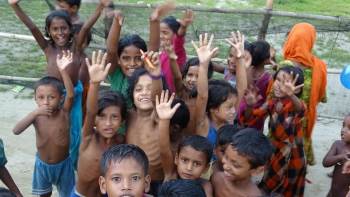 Zahide Yetiş Afrika’Da Su Kuyusu Açtırdı
