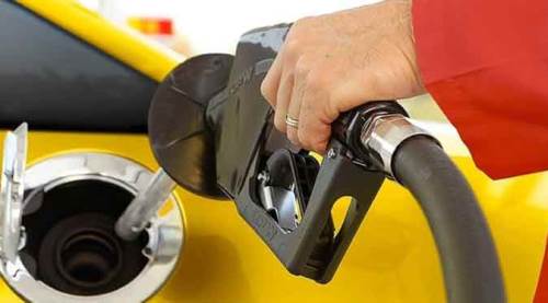 Zam fırtınası sürüyor: Benzine dev zam kapıda!