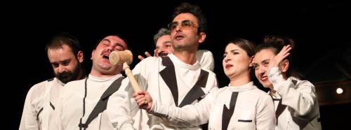 Zamazingo Eskişehir’de tiyatroseverleri büyüledi!