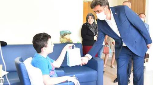 Zihni Çalışkan bayramda onları ziyaret etti