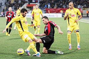 Zirveye yürüyüş sürsün