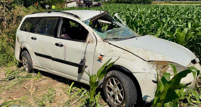 Afyonkarahisar’da kargo kamyonu otomobile çarptı: 5 yaralı! Afyonkarahisar’da kargo kamyonu otomobile çarptı: 5 yaralı!