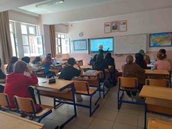 Afyonkarahisar’Da Yaz Okulları Devam Ediyor
