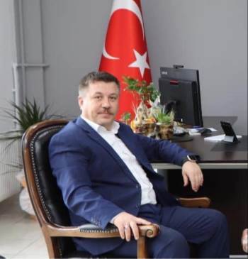 Ak Parti Emet İlçe Başkanı Süleyman Ciner, ’Affını İsteyerek’ Görevinden İstifa Etti
