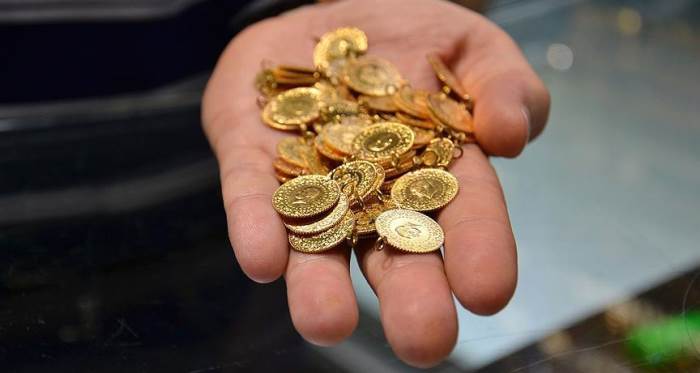 Altın güne yükselişle başladı: Çeyrek ve Cumhuriyet altını ne kadar oldu? Altın güne yükselişle başladı: Çeyrek ve Cumhuriyet altını ne kadar oldu?