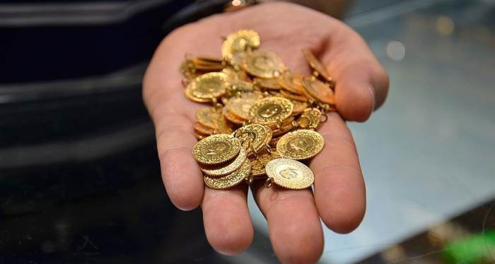 Altında yön aşağı döndü: İşte güncel gram ve çeyrek fiyatları Altında yön aşağı döndü: İşte güncel gram ve çeyrek fiyatları