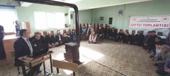 Altıntaş Akçaköy’De Çiftçi Eğitim Ve İstişare Toplantısı
