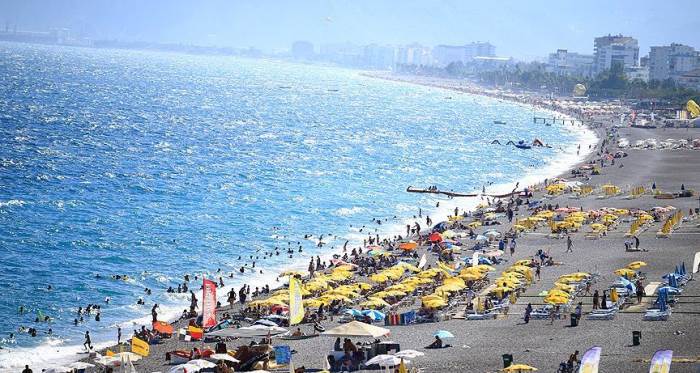 Antalya Nasıl Bir Şehirdir, Pahalı Mıdır? Antalya'nın Neleri Meşhur ve En Güzel İlçesi Neresi?
