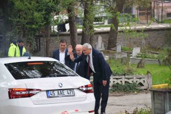 Başkan Bakkalcıoğlu, Mezarlık Ziyaretinde Hemşehrilerinin Bayramını Kutladı
