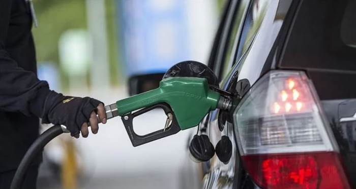 Benzine dev indirim geliyor: Pompaya yansıyacak mı? Benzine dev indirim geliyor: Pompaya yansıyacak mı?