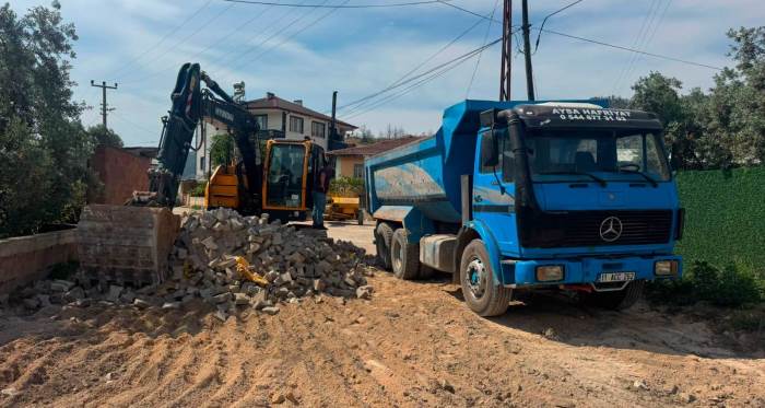 Bilecik’te köyün altyapısını değiştirecek yatırım başladı Bilecik’te köyün altyapısını değiştirecek yatırım başladı