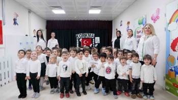 Bozüyük Belediyesi Gündüz Çocuk Oyun Ve Bakımevi’Nin  Minik Öğrencileri İstiklal Marşını Okudular
