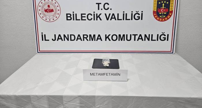Bozüyük’te uyuşturucuya darbe: 1 gözaltı Bozüyük’te uyuşturucuya darbe: 1 gözaltı