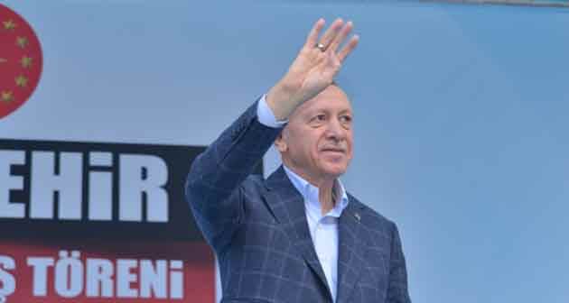 Cumhurbaşkanı Erdoğan Eskişehir'de muhalefete yüklendi