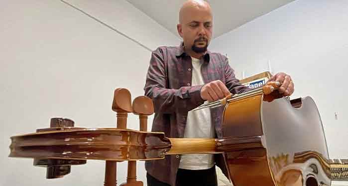 Depremzedelerin enstrümanları Eskişehir'de yeniden hayat buluyor