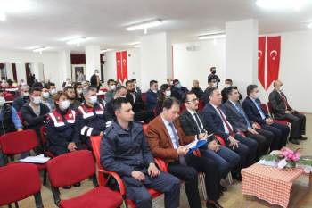 Dinar’Da Bağımlılıkla Mücadele Çalıştayı Gerçekleştirildi
