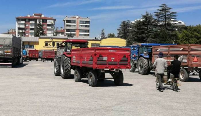 Eskişehir Borsası’nda hasat bereketi: 52 bin ton ürün işlem gördü Eskişehir Borsası’nda hasat bereketi: 52 bin ton ürün işlem gördü
