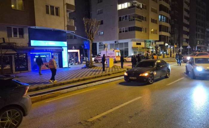 Eskişehir’de bisikletli kadına otomobil çarptı Eskişehir’de bisikletli kadına otomobil çarptı