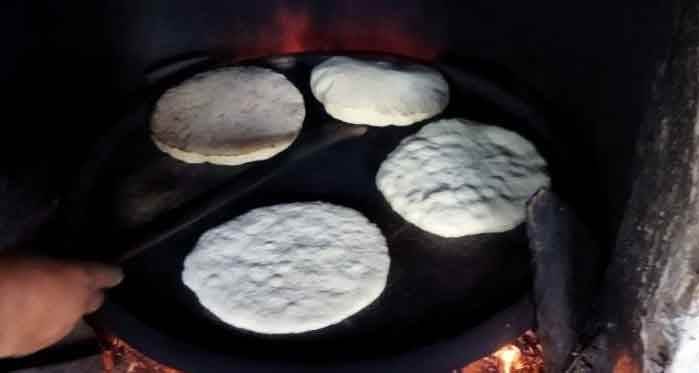 Eskişehir'de damak çatlatan lezzet: Kendileri pişiriyorlar