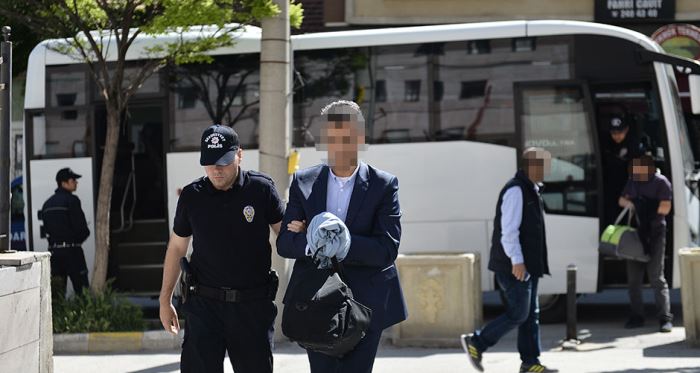Eskişehir'de FETÖ sanıklarına hapis cezası